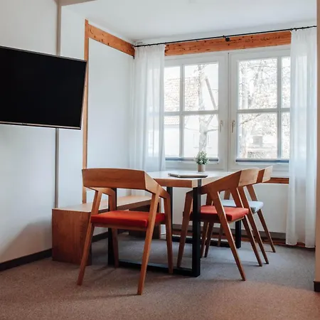 Parkhotel فندق 4*