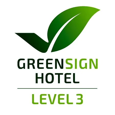 Отель Parkhotel 4*
